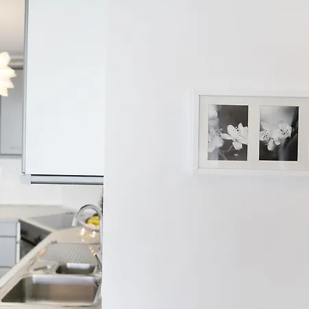 Flowers, Free Garage Parking