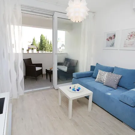 Flowers Apartment