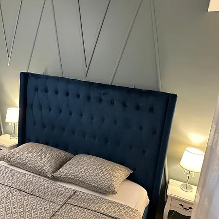 Flowers, Free Garage Parking Apartamento